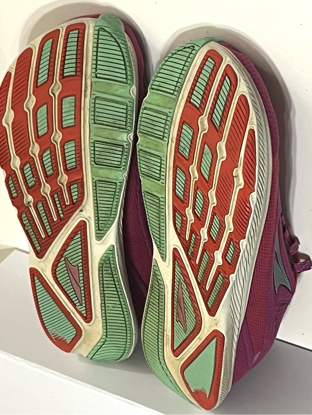ALTRA WOMEN'S ESCALANTE 3 - Picture 9 of 10